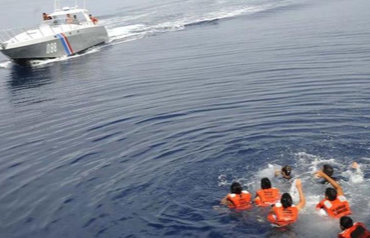 Una embarcación de las Tropas Guardafronteras cubanas rescataron a 21 personas a bordo de una lancha rápida procedente de EEUU