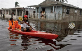 Inundaciones en Batabanó, La Habana. (AP)