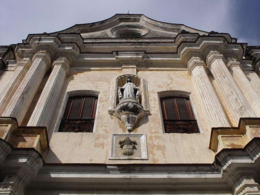 Fachada de la iglesia de La Merced, La Habana