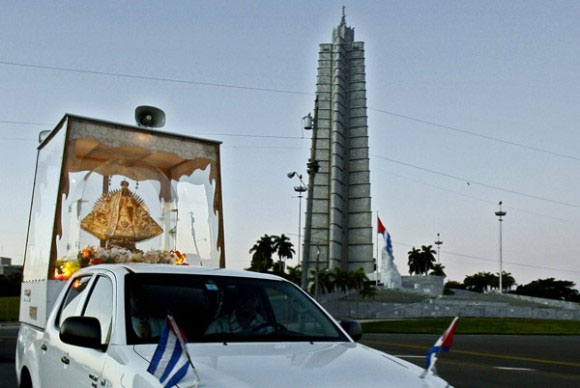 La “Virgen mambisa” llega a la Plaza de la Revolución