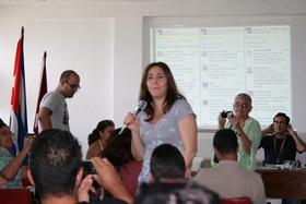 Mariela Castro participa en el evento de blogueros cubanos. Foto tomada de la página del evento
