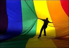 La bandera arcoiris, símbolo de los colectivos LGBT