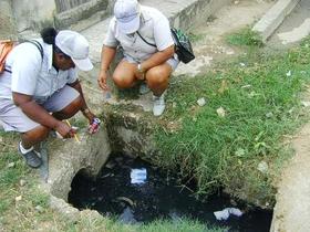 Fumigación contra el mosquito Aedes aegypti en Cuba. (Foto tomada de Martí Noticias.)