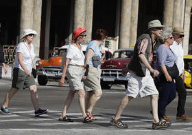 Turistas en Cuba