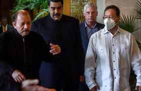 Participantes en la XX Cumbre del ALBA en La Habana, el 14 de diciembre de 2021. (De izq. a der.) El presidente de Nicaragua, Daniel Ortega, junto al de Venezuela, Nicolás Maduro; de Cuba, Miguel Díaz-Canel (detrás); y de Bolivia, Luis Arce