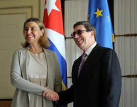 Federica Mogherini y el canciller cubano, Bruno Rodríguez Padilla, en Cuba el 11 de marzo de 2016