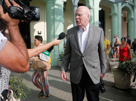 El senador Patrick Leahy, demócrata por Vermont, durante una visita a la Habana en enero de 2015