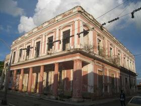 El antiguo Hotel Europa. Foto tomada del sitio Cubanet