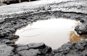 Un bache o hueco en Cuba. (Foto: El Revolcón, base de datos nacional del hueco. Tomada de OnCuba.)