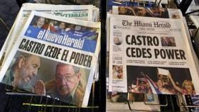 Diarios de Miami anuncian el traspaso temporal de Fidel Castro a su hermano Raúl, en esta foto de archivo