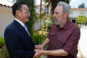 El número dos del Partido Comunista chino, Wu Bangguo, y Fidel Castro. La Habana, 3 de septiembre de 2009. (Granma)