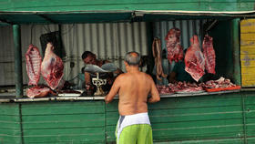 Venta de carne de cerdo en Cuba