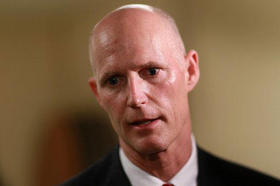 El gobernador del estado de Florida Rick Scott