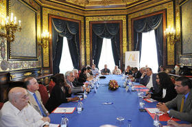 Participantes en los talleres sobre la transición democrática española celebrados en Madrid