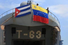 Buque venezolano con ayuda destinada a Cuba