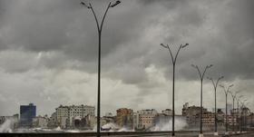 El huracán Irma golpea La Habana con vientos de tormenta y marejadas