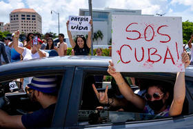 Protesta de cubanos en Chile