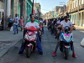 Motos eléctricas en Cuba
