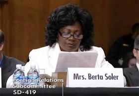 La líder de las Damas de Blanco, Berta Soler, habla durante una audiencia en el Congreso de Estados Unidos