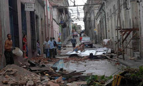 Destrozos causados por el huracán Sandy a su paso por Cuba. (EFE)