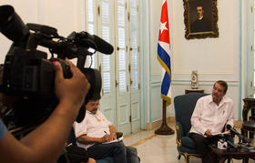 El viceministro cubano Abelardo Moreno habla en La Habana sobre las compensaciones Cuba-EEUU