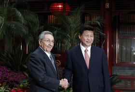 El gobernante cubano Raúl Castro y el presidente chino, Xi Jinping