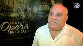 Ulises Aquino, cantante de ópera y propietario de “El Cabildo”