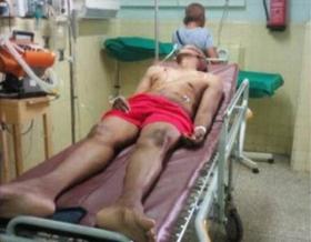 El opositor cubano Guillermo Fariñas, en una de las ocasiones en que ha sido atendido en un hospital en Cuba, durante su actual huelga de hambre (fotografía suministrada por Fantu)