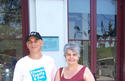 Carlos Espinosa junto a Rosa Ileana Boudet en Santa Mónica. Foto: Rosa Ileana Boudet
