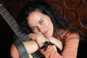 La cantante y compositora Niuver Navarro