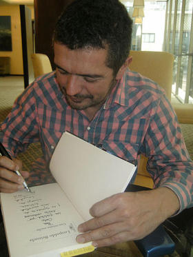 El escritor Leopoldo Brizuela. (Foto de Carlos Olivares Baró)