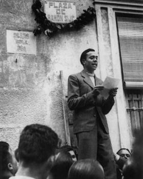 El escritor español Miguel Hernández