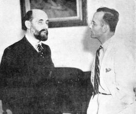 Juan Ramón Jiménez y Eduardo Chibás, durante la entrevista. Juan Ramón Jiménez y Eduardo Chibás, durante la entrevista