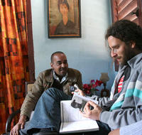 Hugo Hodelín Santana, junto al entrevistador, Orlando Luis Pardo. (CE)