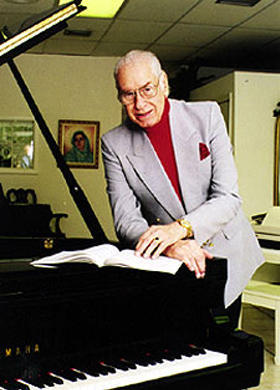 El pianista y compositor René Touzet