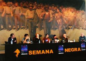 Semana Negra: Participantes en la Semana Negra, en Gijón. España. (Foto de Matias Montes Huidobro)