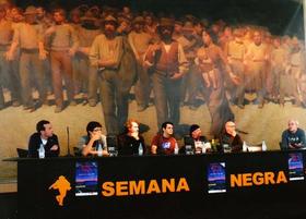 Semana Negra: Participantes en la Semana Negra, en Gijón. España. (Foto de Matias Montes Huidobro)