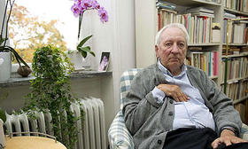 El poeta Tomas Tranströmer en su casa en Estocolmo