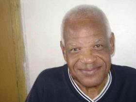 El dramaturgo Eugenio Hernández Espinosa (Foto de Alvina Ruprecht)