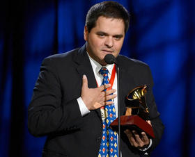 El compositor cubano Yalil Guerra durante la entrega de los Latin Grammy en 2012