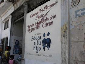 Todo cubano debe saber tirar y tirar bien