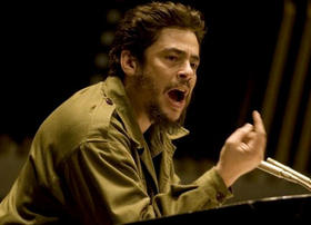 Benicio del Toro en una escena de la película 'Che'