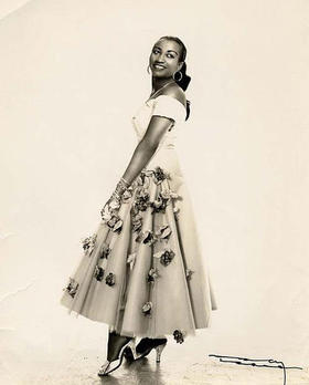 Celia Cruz en una imagen de archivo. Foto: Narcy Studios, Cuba, cortesía de Omer Pardillo-Cid