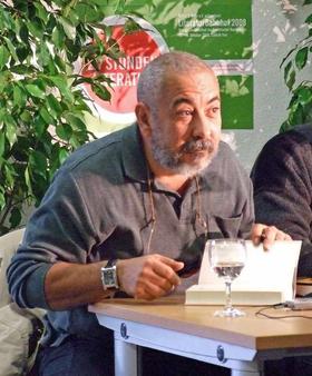 El escritor cubano Leonardo Padura