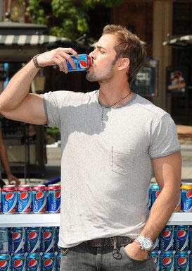 El actor cubano William Levy, durante la campaña publicitaria de Pepsi