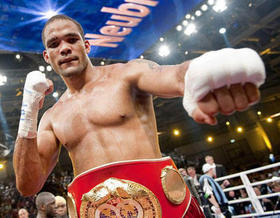 El boxeador pinareño, Yoan Pablo Hernández, campeón mundial de la FIB