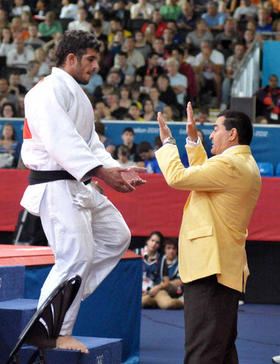 El judoca cubano Asley González, ganador de medalla de oro en los 90 kilogramos
