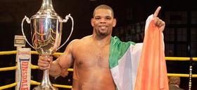 El pugilista cubano Mike Pérez, El Rebelde, nacido en 1986 en Sancti Spíritus (Cuba), compite en la categoría de superpesados del boxeo profesional