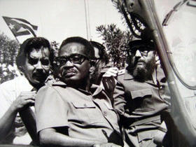 Fotograma del documental 'Cuba, una odisea africana' (2006).