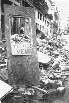 Foto de Omar Rodríguez Saludes, expuesta en Miami en 2006